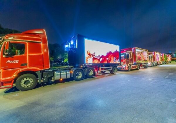 Caminhão Coca Cola Caravana Natal em Promoção na Americanas